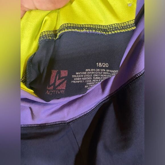 Plus size active leggings - Picture 2 of 5